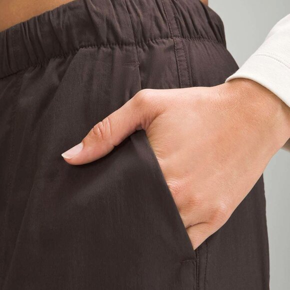 Lululemon Lightweight Adjustable Mid-Rise Cargo Pant Brown Espresso Casual XS - Picture 8 of 11